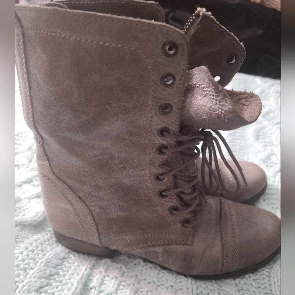Steve Madden Troopa Combat Boots Size 6